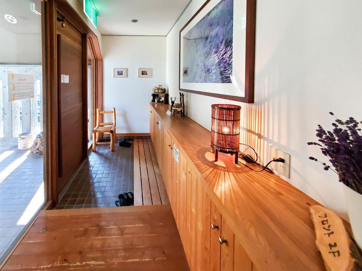 Pension Gooseberry Фурано Экстерьер фото