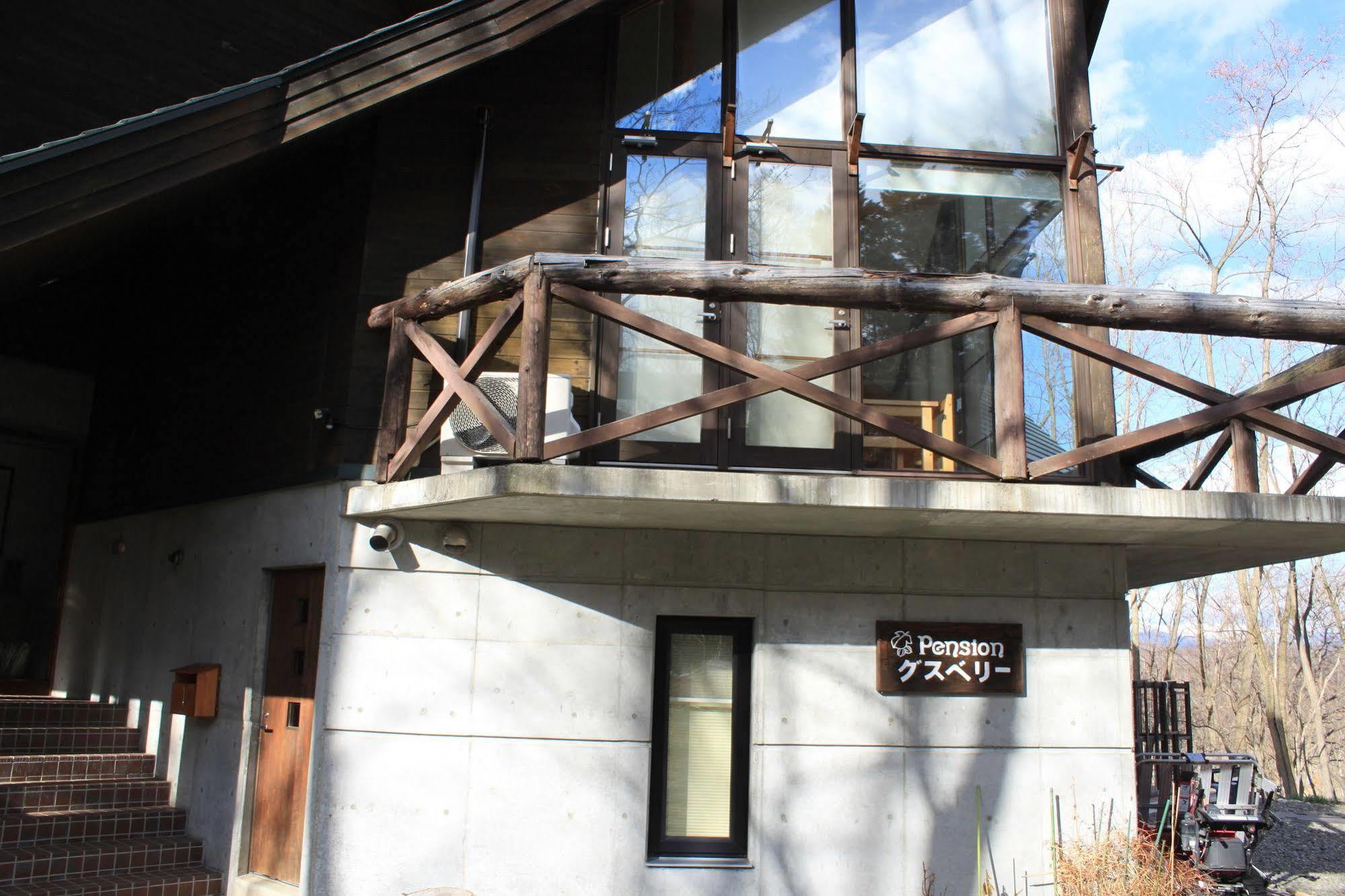 Pension Gooseberry Фурано Экстерьер фото